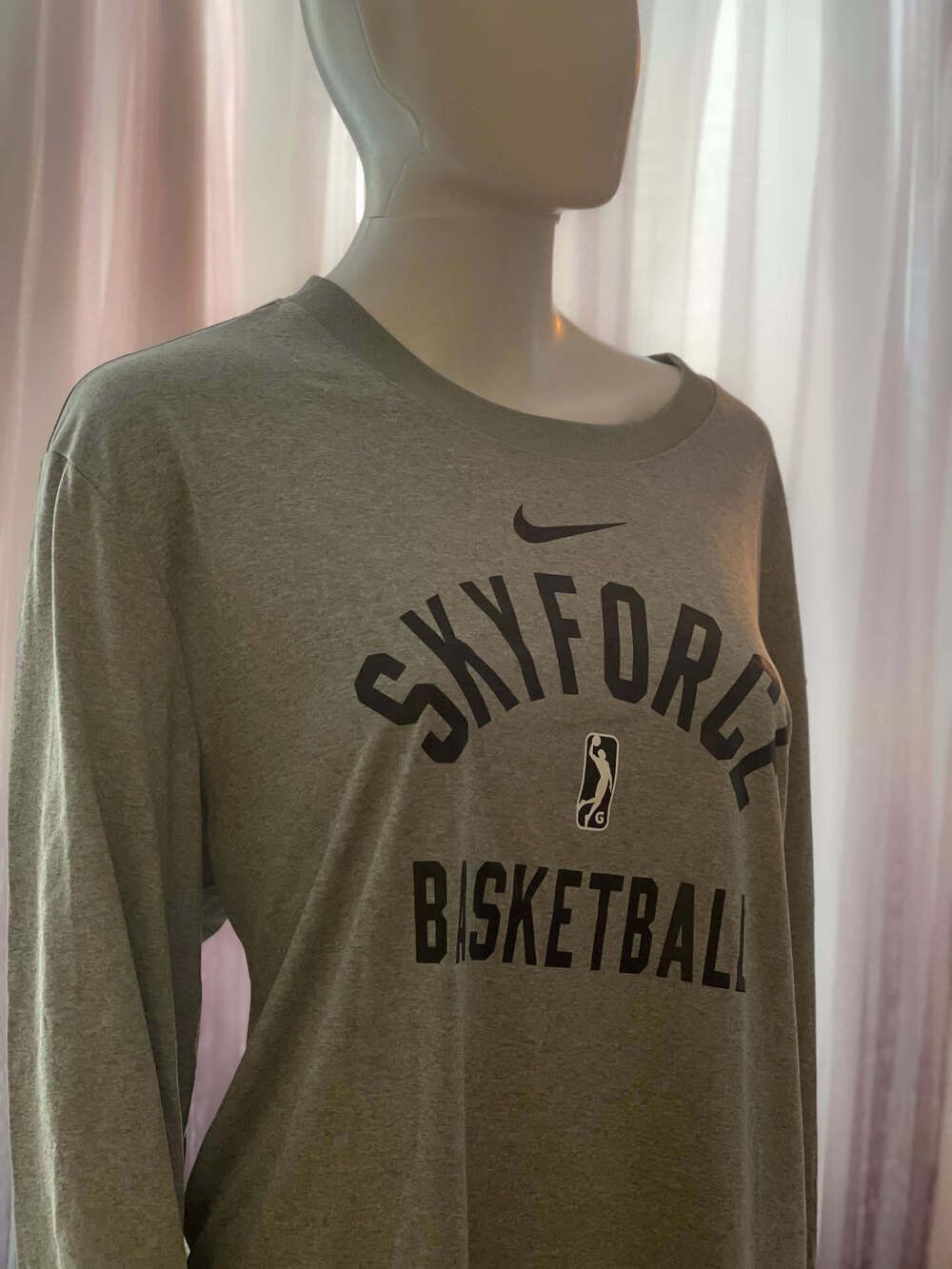 Nike Skyforce Basketball Long Sleeve Graphic Shirt Size XL NWT